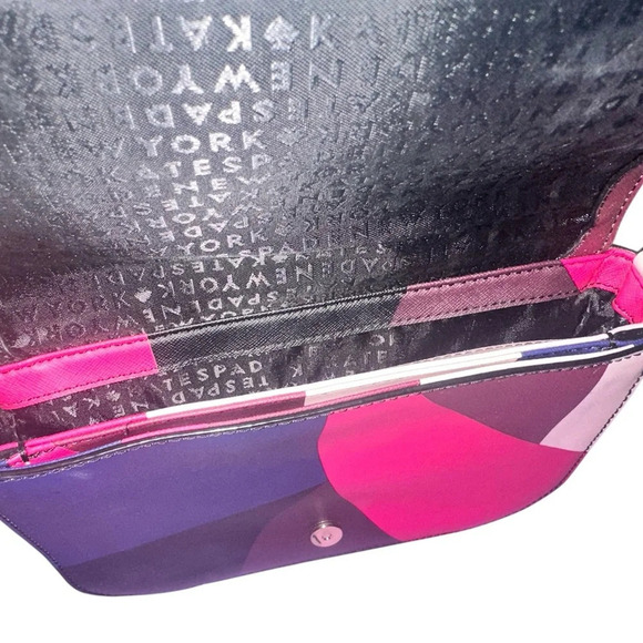 Kate Spade New York Vegan Leather Printed Crossbody Bag - Picture 4 of 6